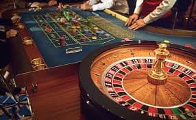 N52 Come ကာစီနို — Roulette Wheel လှည့်သောမြင်ကွင်း